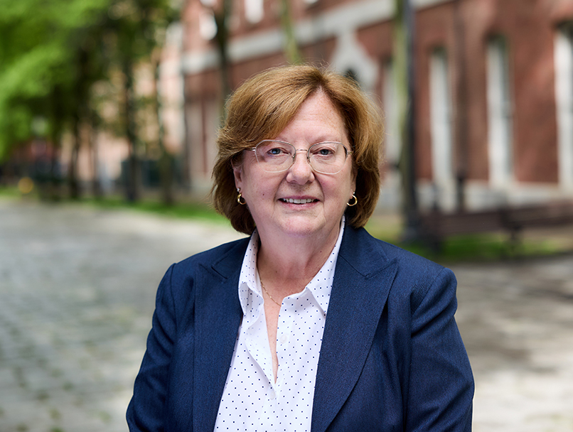 Debra Stewart, Accountant