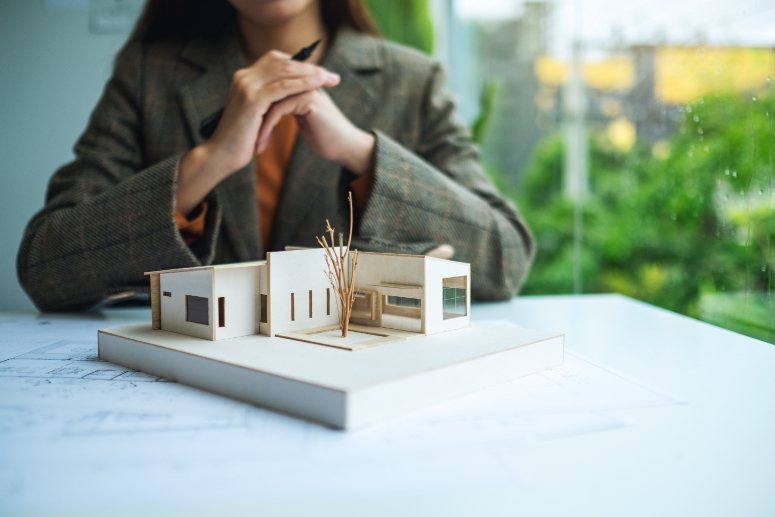 WHY REAL ESTATE & CONSTRUCTION COMPANIES CHOOSE CASTLE